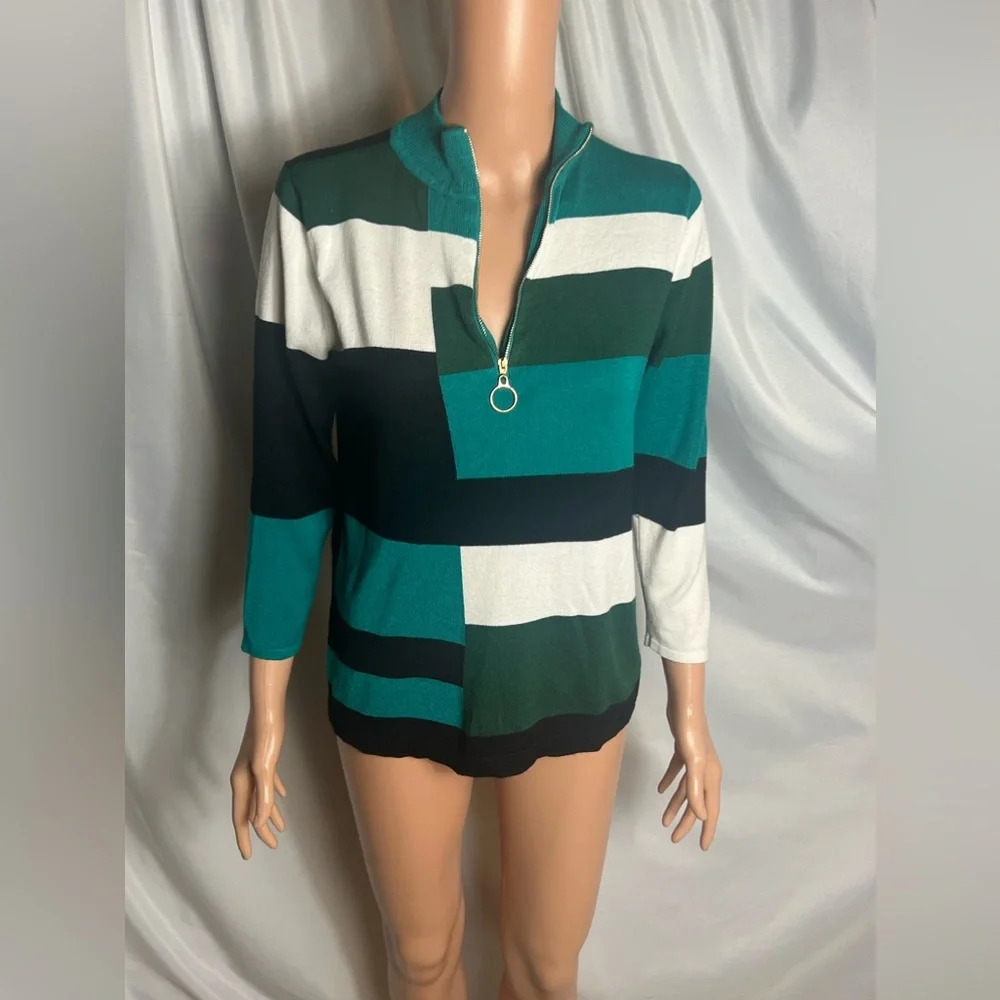 Carol Rose Women’s Vintage Style Color Block Mock 
Neck Sweater Size M